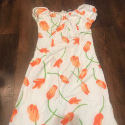 Dress size small pickup in Southwest Bakersfield