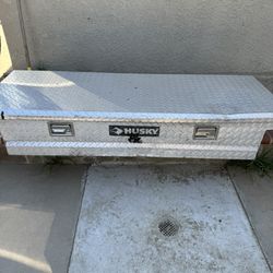HUSKY TOOL BOX