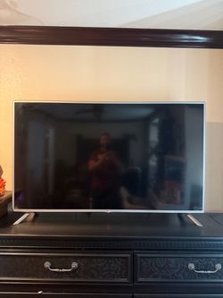 60” LG SMART TV