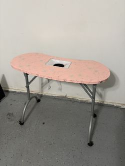 Nail Table