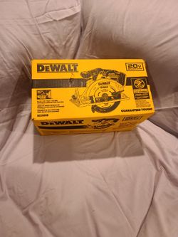 Dewalt 20v Brushless 6 1/2 Circular Saw