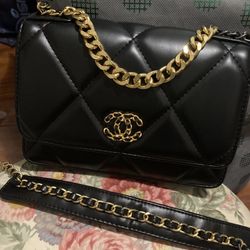 Crossbody bag