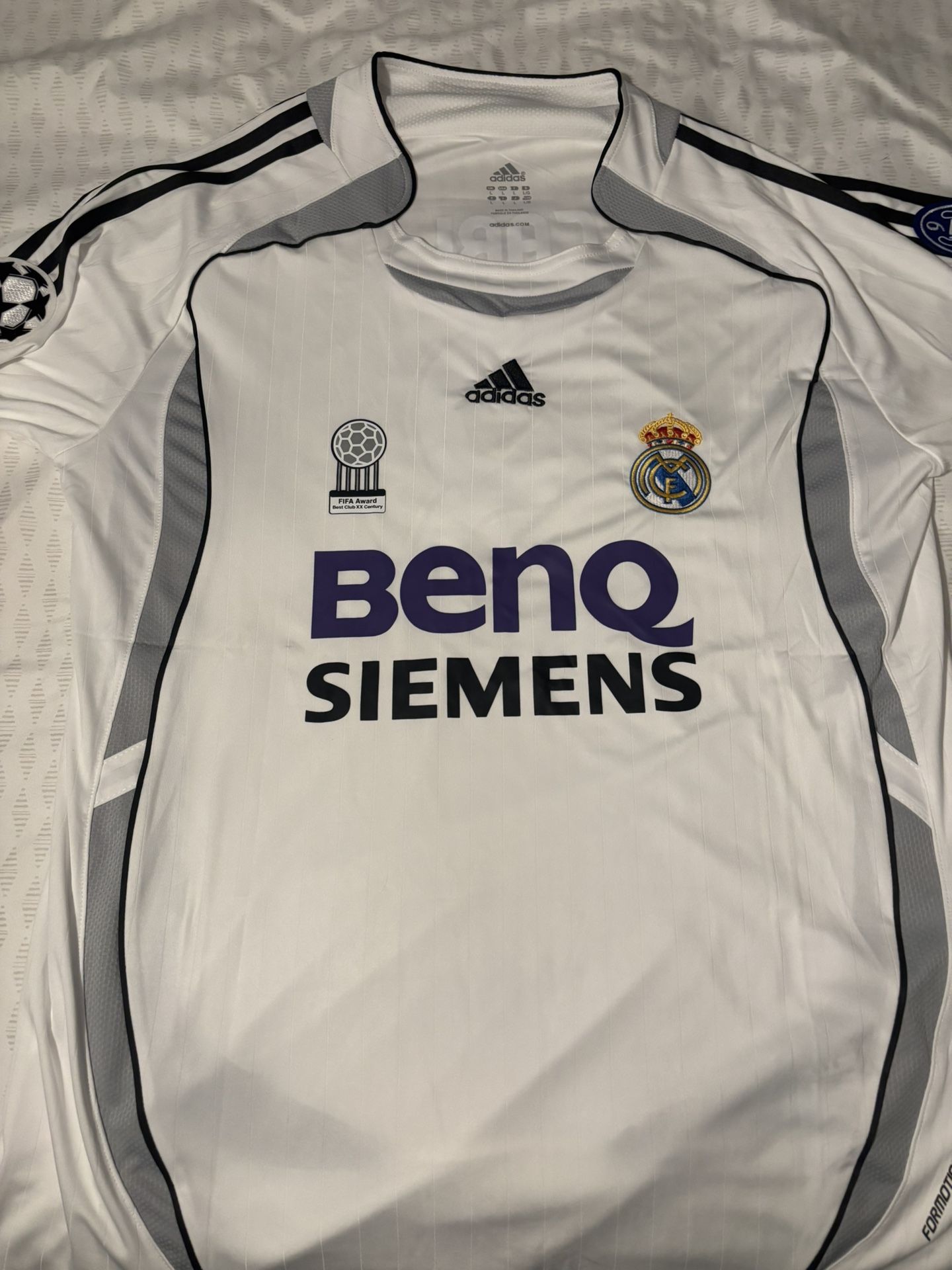 Real Madrid Roberto Carlos football jersey