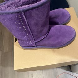 Brand New UGG Women’s Size 9