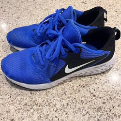  Nike Running Shoes