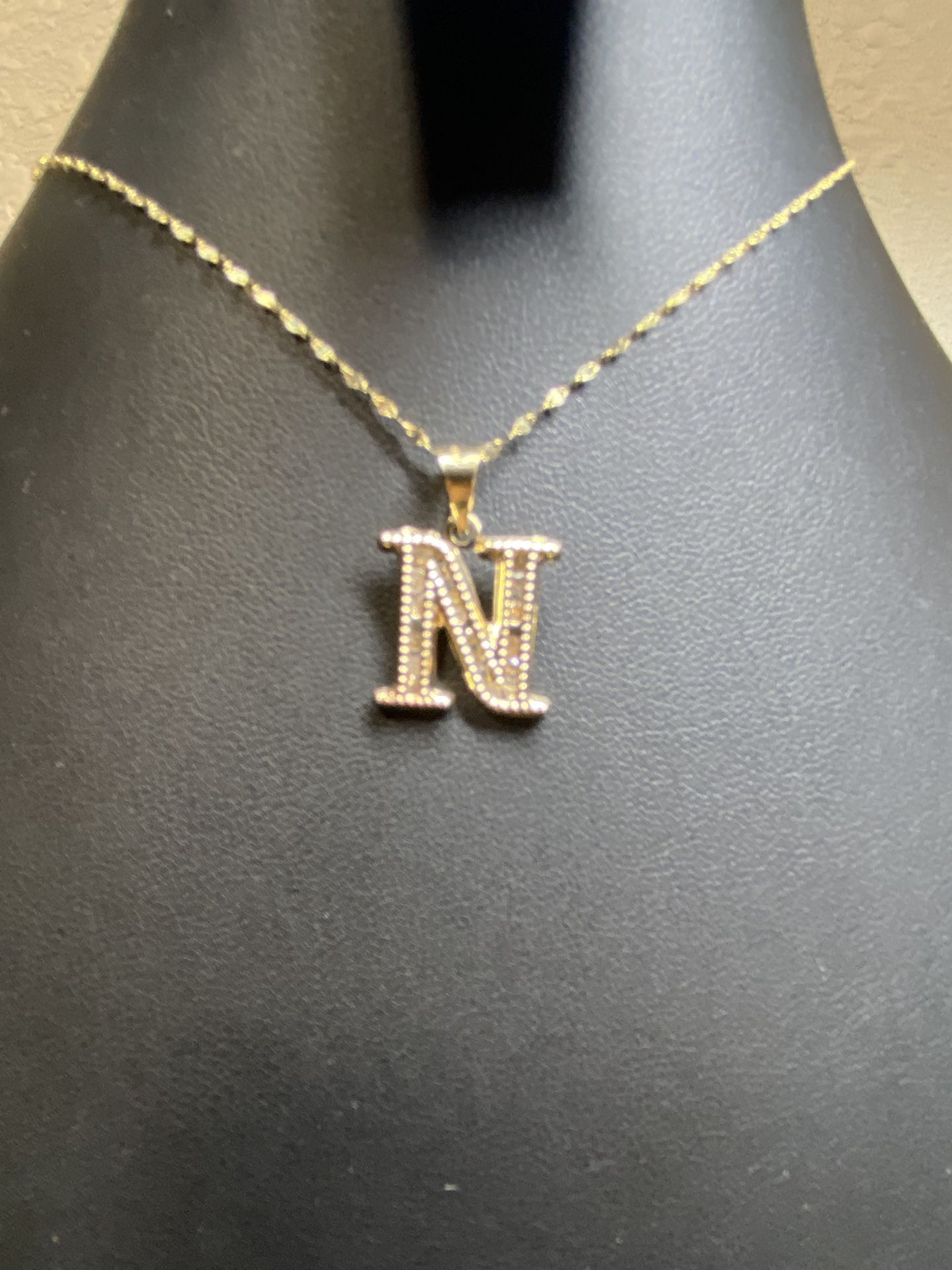 10k Gold Letter N pendant