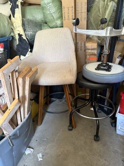 Bar stools beige brown