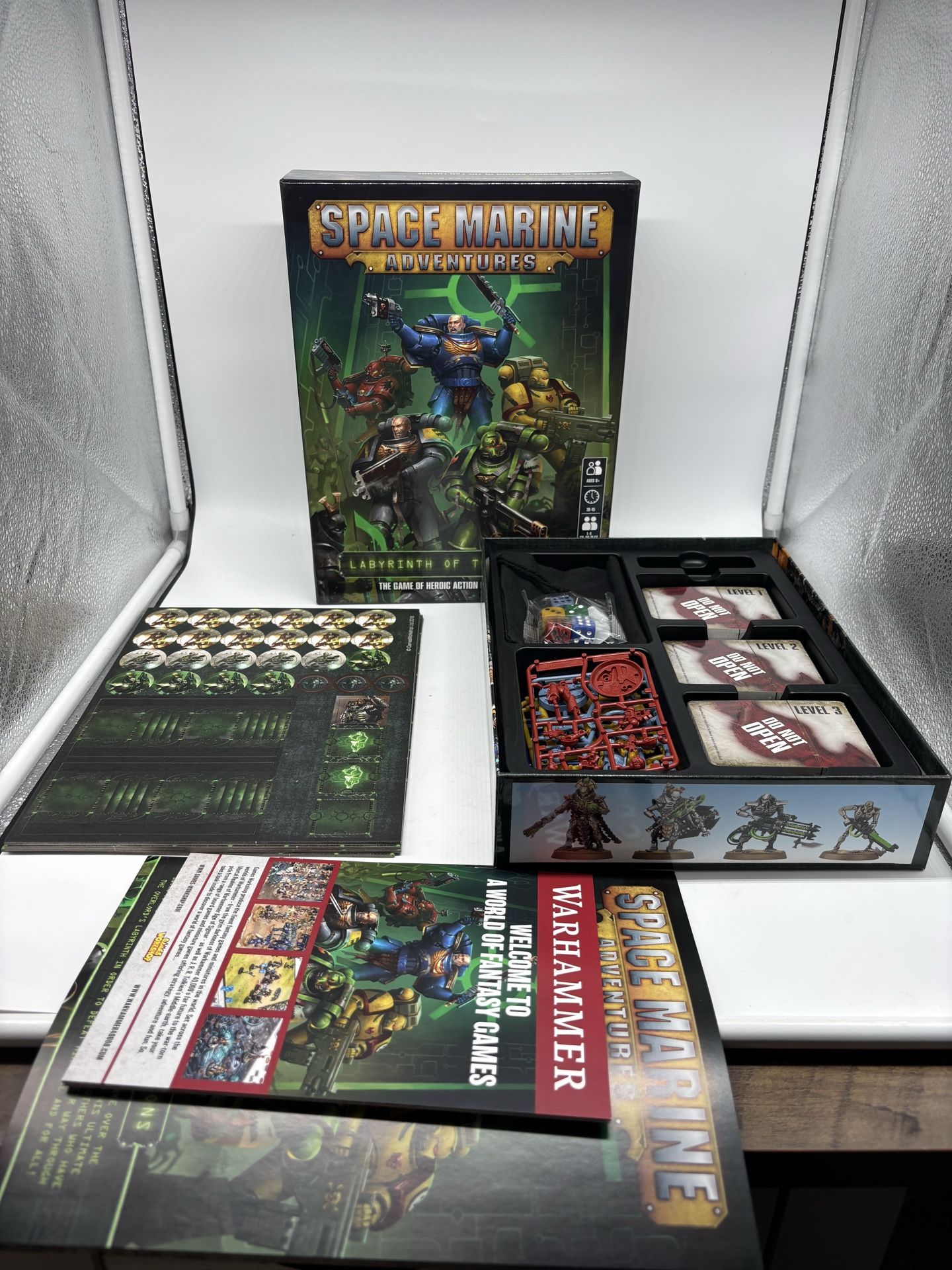 Warhammer 40K Space Marine Adventures Labyrinth of the Necrons Game Unpunched Read