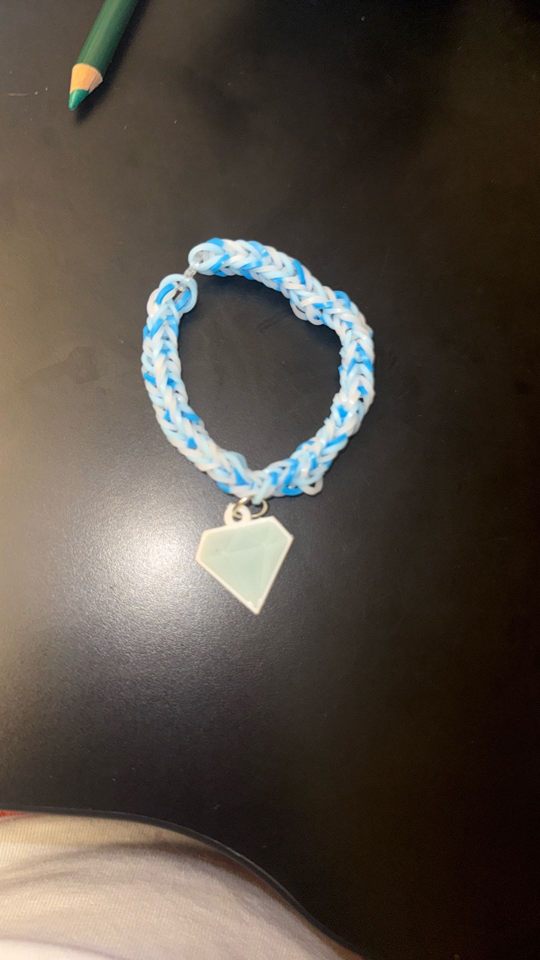 Dimond loom braclet