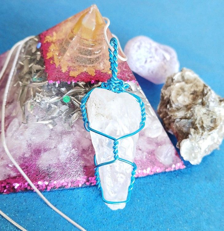 Large quartz shard blue wire wrapped pendant on 24" silver snake chain necklace new