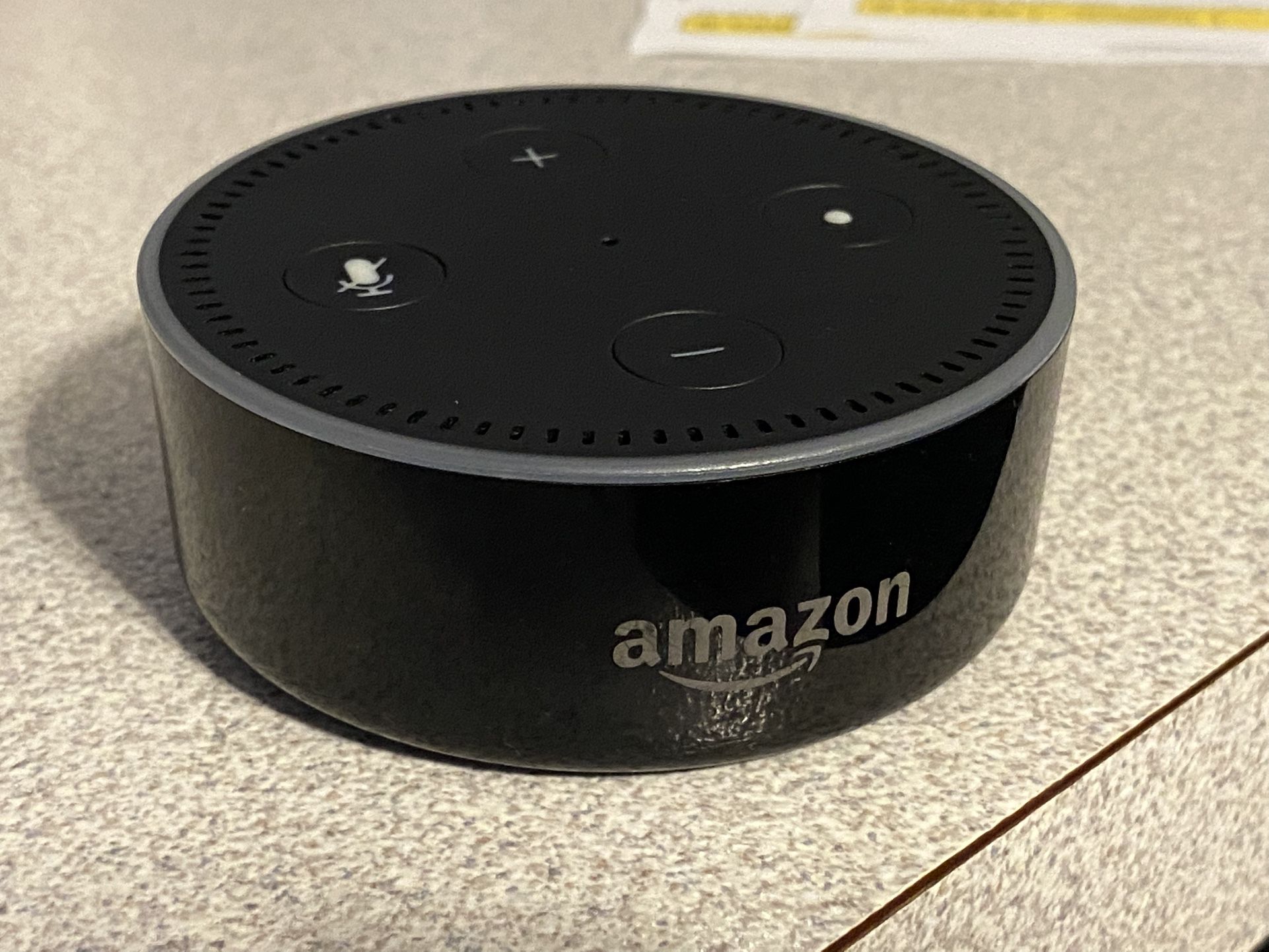 Amazon Eco Dot (Alexa)