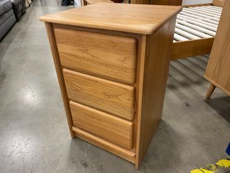 Sleek Red Oak 3 Drawer Nightstand with Finger Pulls