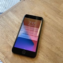 Unlocked black iPone 7 Plus