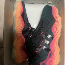 trae young 3 size 9.5