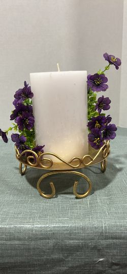Metal scroll Puller Candle Holder