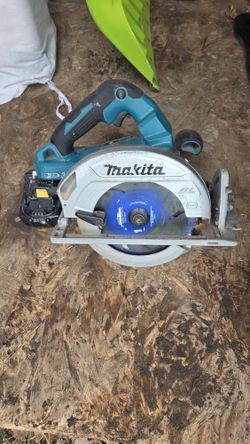 MAKITA Wireless DUEL Battery Skill Saw