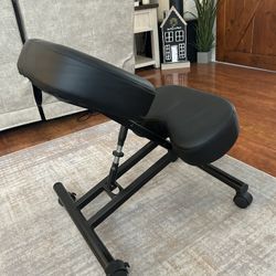 Ergonomic Kneeling Computer Chair