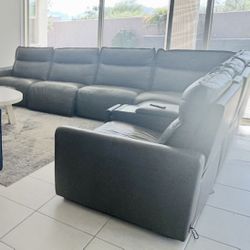 Sectional w Multiple Electric Recliners Recliner (OBO-AdStillUpStillAvail-Elliot&Loop202)