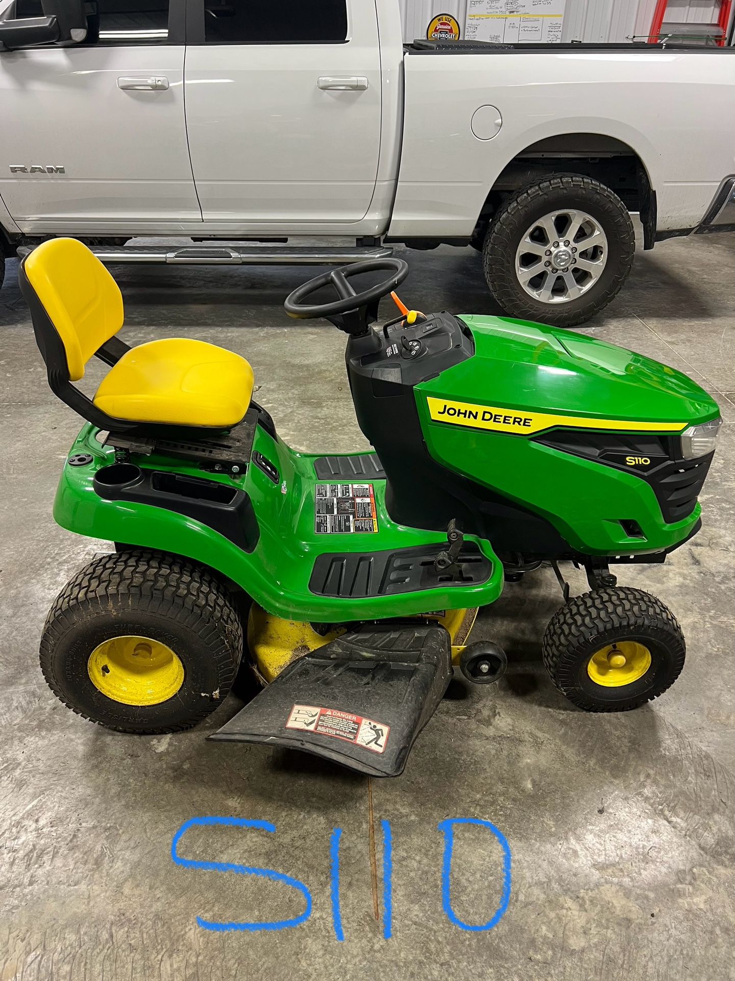 John Deer Riding Mower