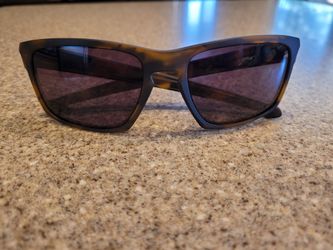 Oakley Unisex Sunglasses