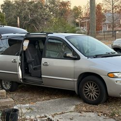 2000 Chrysler Town & Country