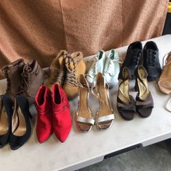 Womens Shoes 9pair Size 6.