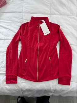 Red n gold lulu cropped size 6