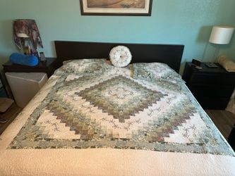 King size quilted bedspread w/accessories