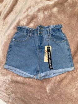 2 Button Denim Shorts Size Medium