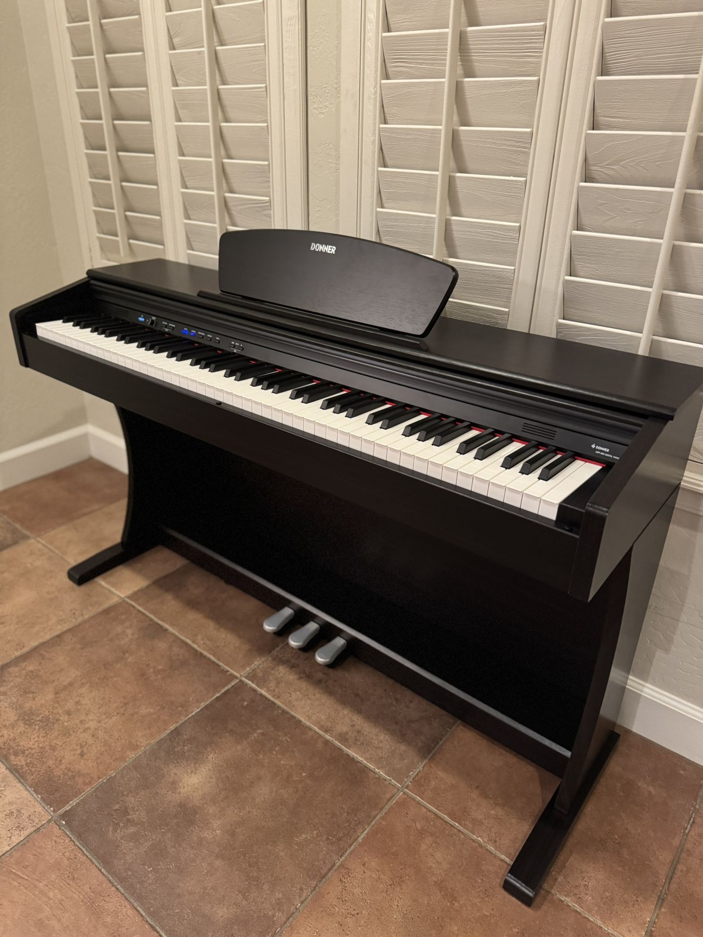 Donner DDP-300 Piano