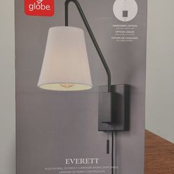 Everett 6.5 in 1-Light Matte Black Plug-In Swing Arm Wall Sconce
