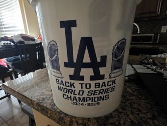 Los Angeles Dodgers buckets