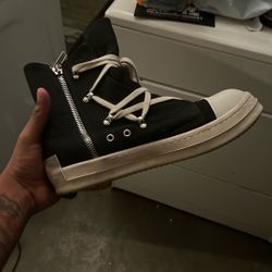 Used Rick Owen’s DRKSHDWS 
