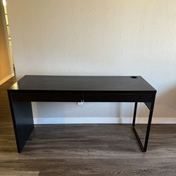 IKEA Malm desk 