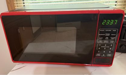 Walmart Brand Like New  Red Microwave Oven 700 Watts 0.7 cu ft