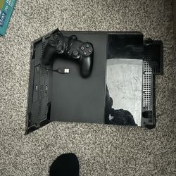 Ps4 with 1 Controller