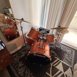 Yamaha Rydeen Drum Set W/ Stands And Cymbals