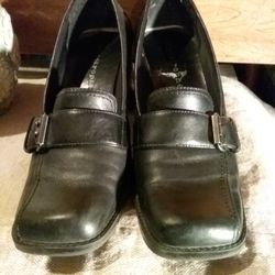 Apostrophe Black Chunky Heel Shoes Size: 8.5M