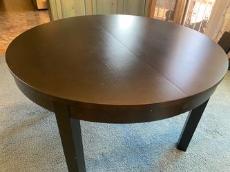 Dining table & chairs