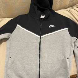 Nike Tech Boys Sweatshirt Jacket