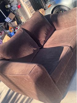 Free love seat