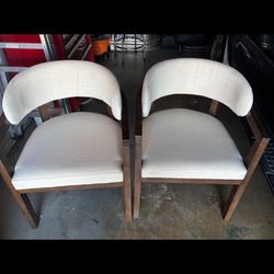 Sitting Chairs 