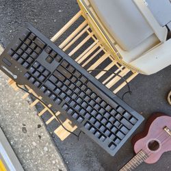 Cyberpower Keyboard With Lights $5