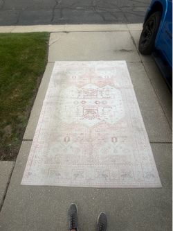 Surya Extra Large Pink Area Rug 9’ 2” x 6’ 6”