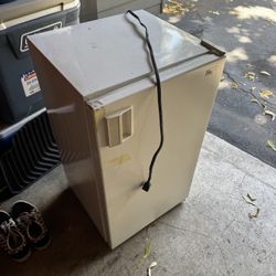 Free Mini Fridge 