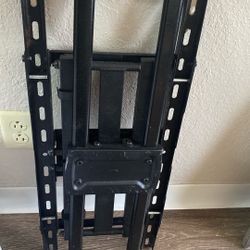 TV mount
