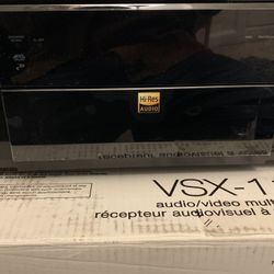 PIONEER VSX-1121 K , 7.1 Channel THX Multi Zone AV REceiver