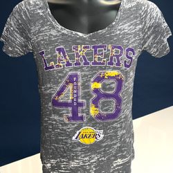 LA Lakers Women’s T-Shirt Size M | 48 Founded design NBA Licensed Distressed Tee