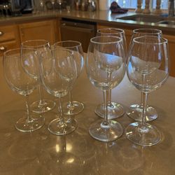 Wine Glasses - 2 Sets of 4 (large & Med)