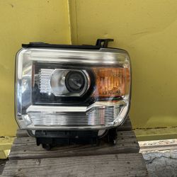 2014-2018 GMC SIERRA 1500 LH HEADLIGHT OEM